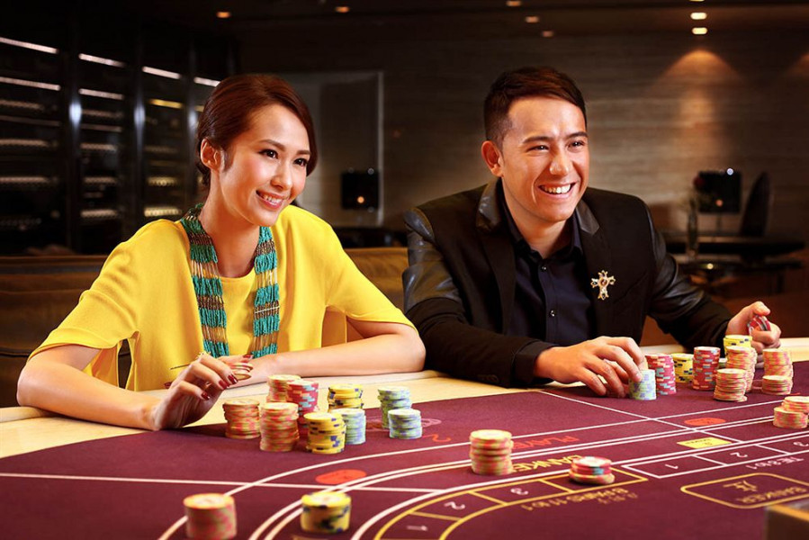 Personal Branding And Comfortable Ambience With Casino Personal Branding And Comfortable Ambience With Casino