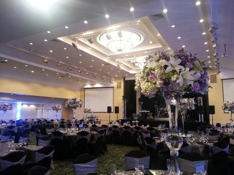 crowne plaza at commerce casino