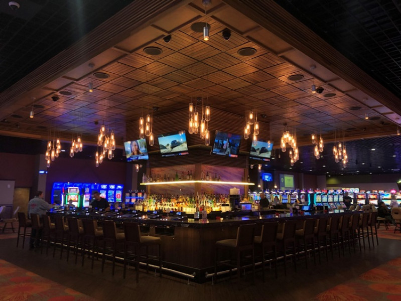 Roxy's Restaurant & Bar – The Horseshoe Casino - The Mountain-Ear